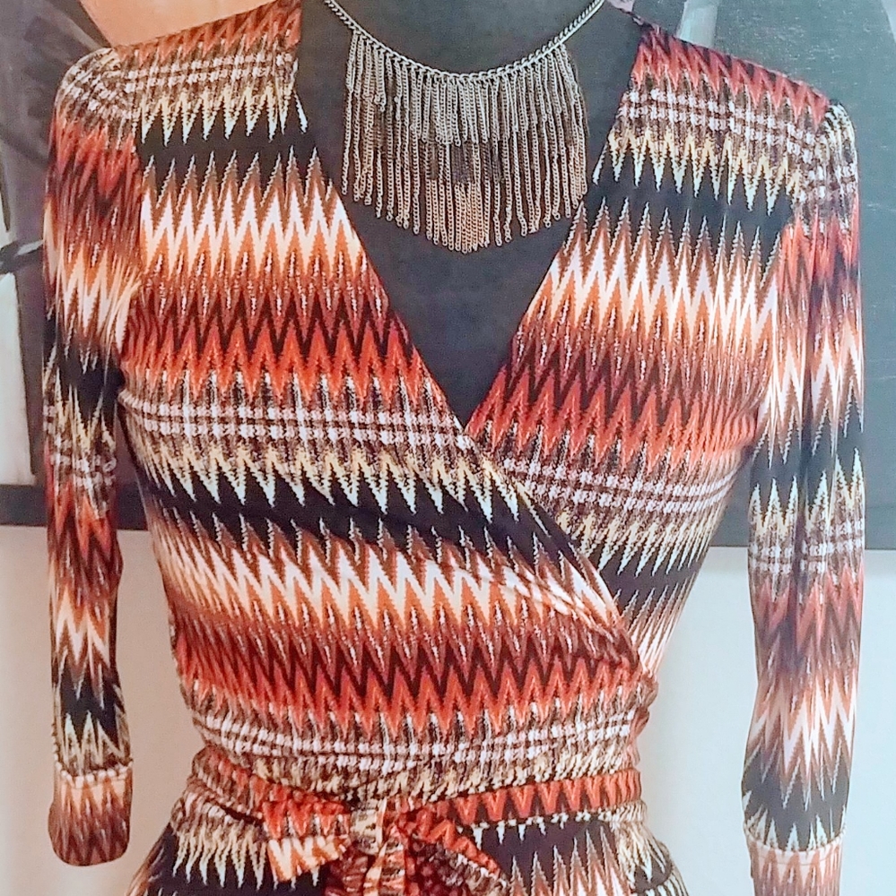 Dress - Picture 2 of 3